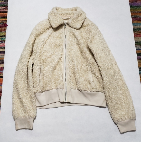 Abercrombie & Fitch Jackets & Blazers - Abercrombie & Fitch Creme/ Off White Winter Jacket